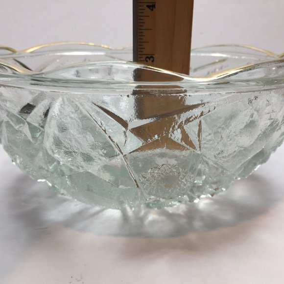 Vintage 1950s 8" Crystal Starburst Cut Glass Serving Bowl Gold Scalloped Rim - Picture 8 of 9
